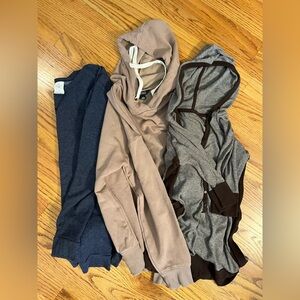 Bundle of 3 sweatshirts/tops